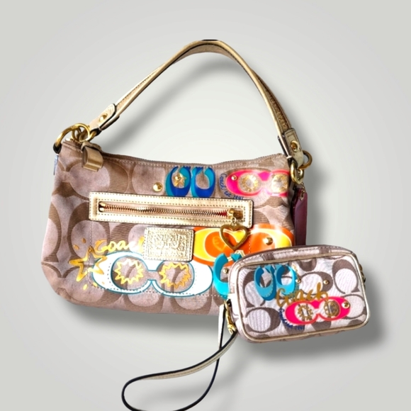 Coach Handbags - Coach Daisy POPPI graffiti handbag